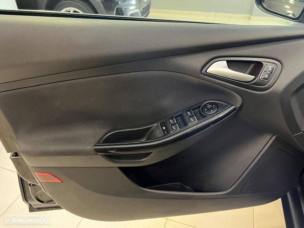 Ford Focus 1.5 TDCi Titanium - 12