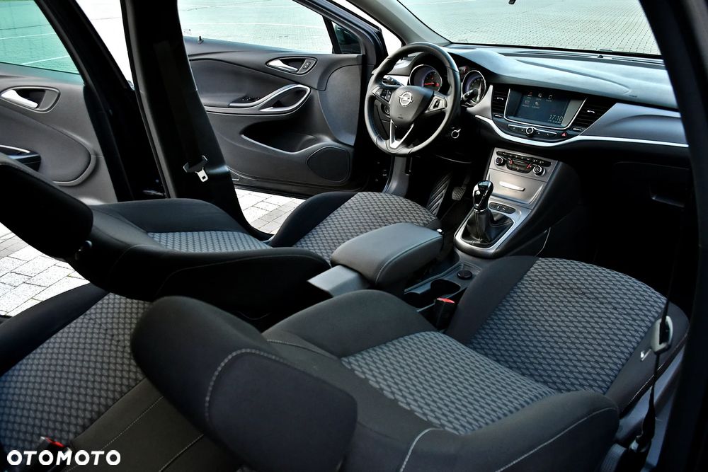 Opel Astra V 1.4 T Enjoy - 21