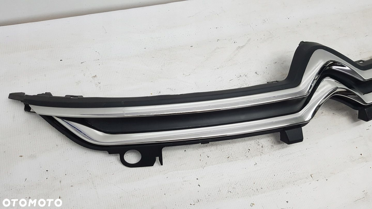 CIROEN C4 GRAND PICASSO GRILL ATRAPA - 3