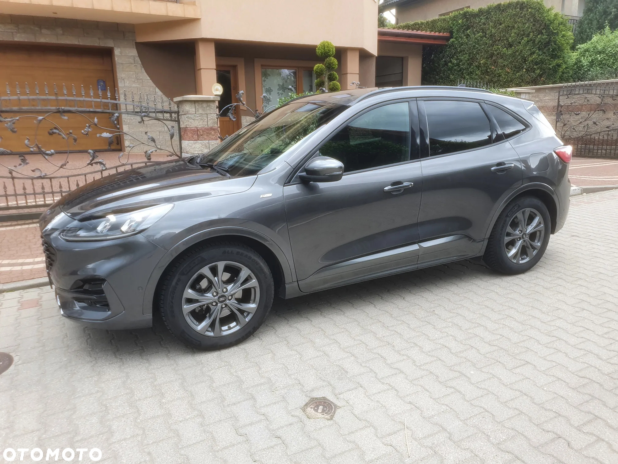 Ford Kuga - 5