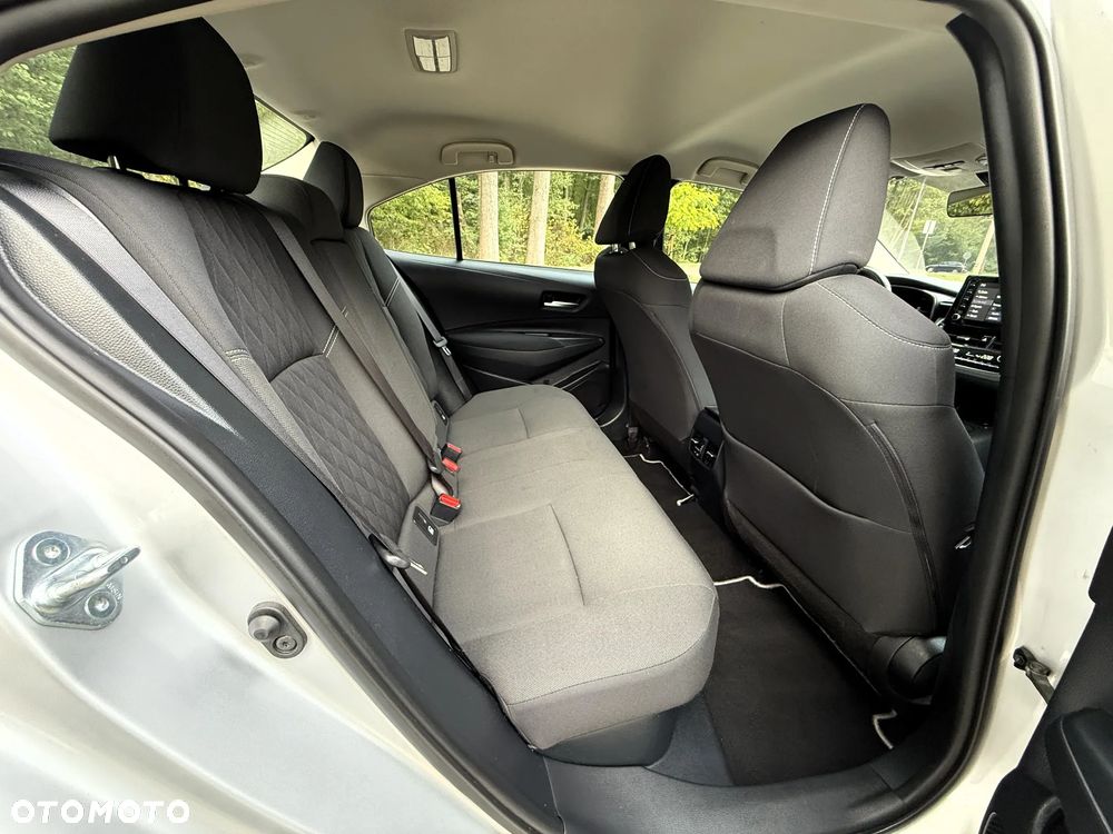 Toyota Corolla 1.8 Hybrid GPF Comfort - 24