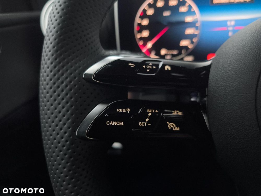 Mercedes-Benz GLC - 16