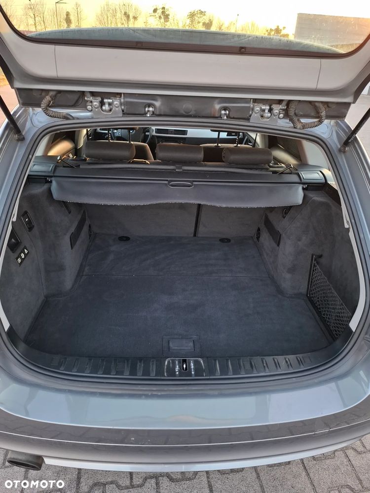 BMW Seria 3 318i Edition Lifestyle - 28