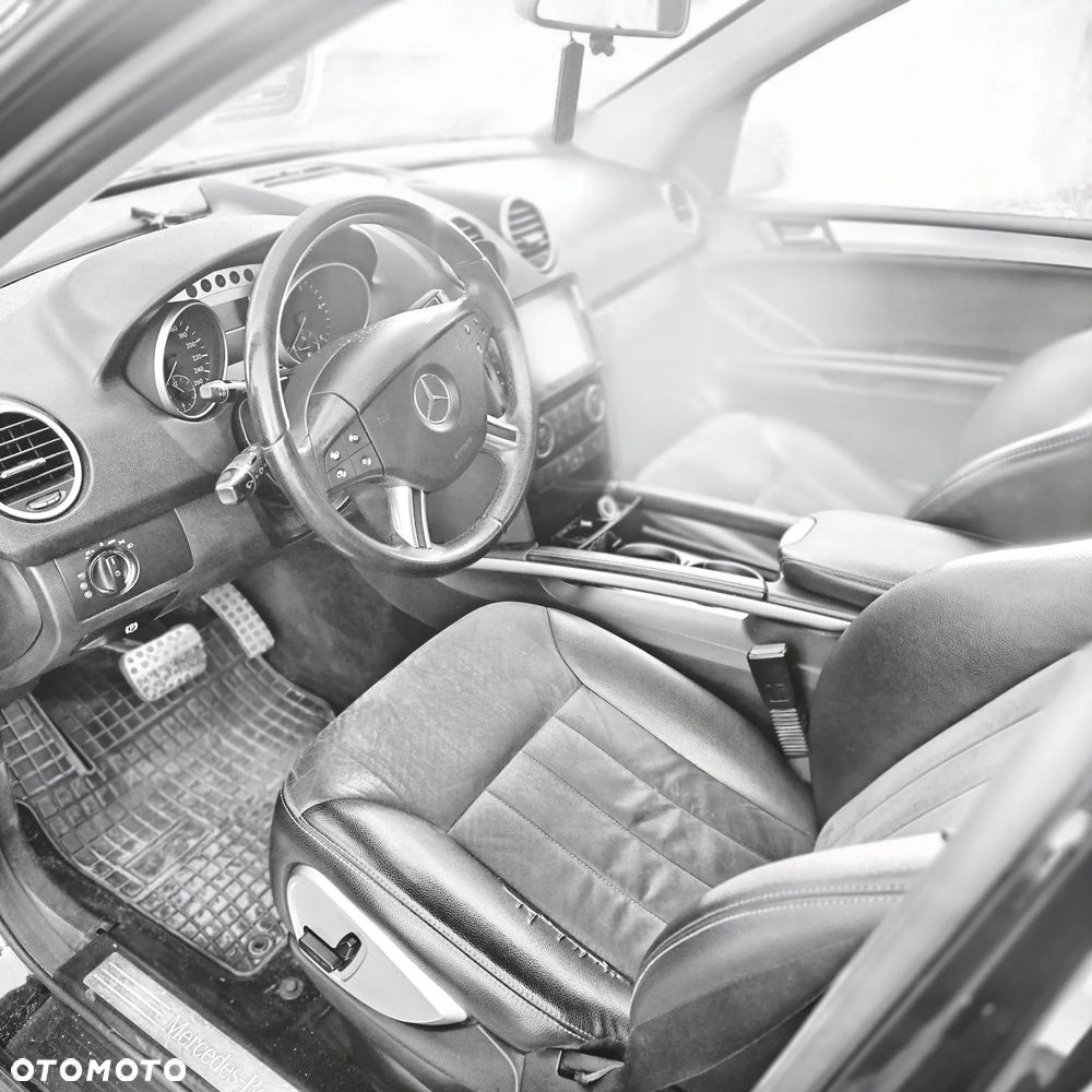 Mercedes-Benz ML 320 CDI 4-Matic - 12