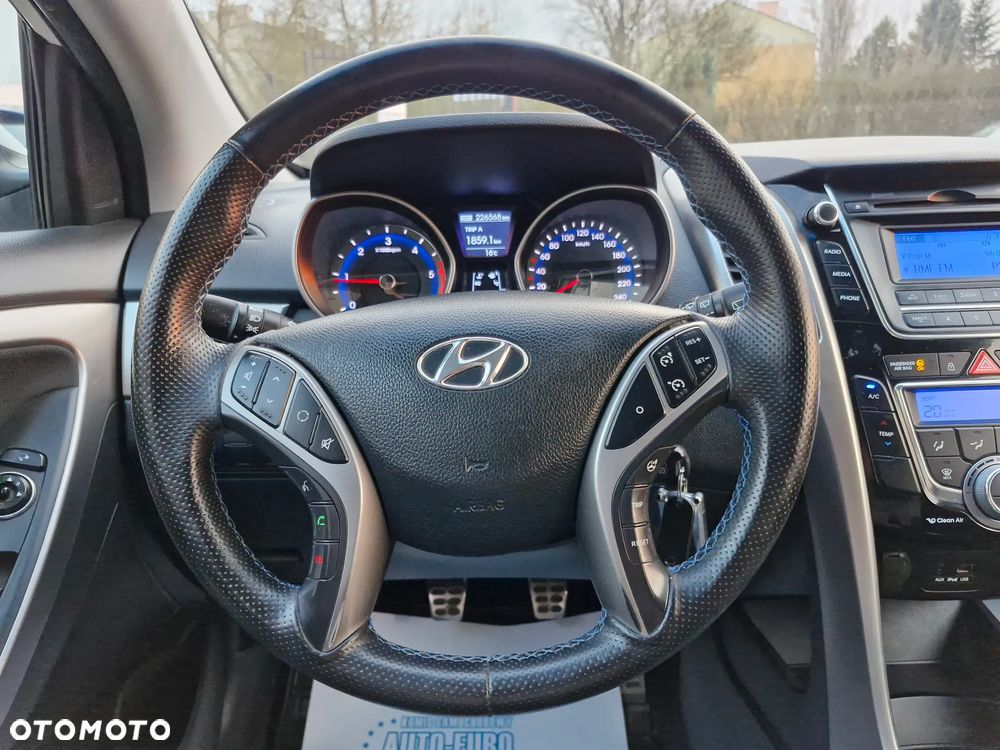 Hyundai i30 1.6 CRDi Comfort - 34
