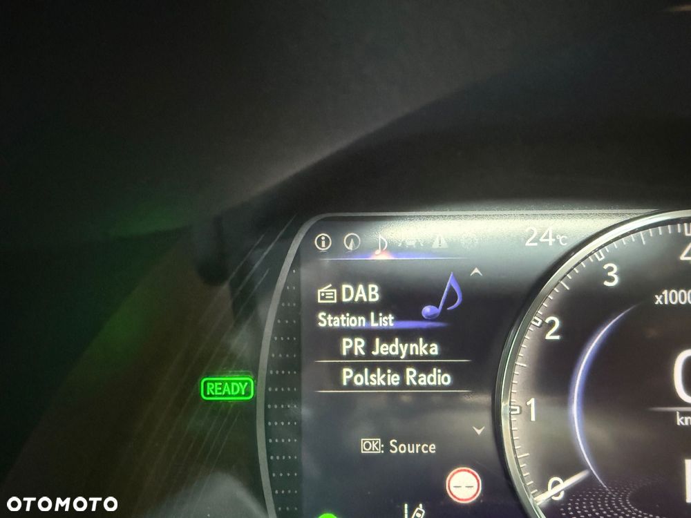 Lexus ES 300h Business Edition - 23