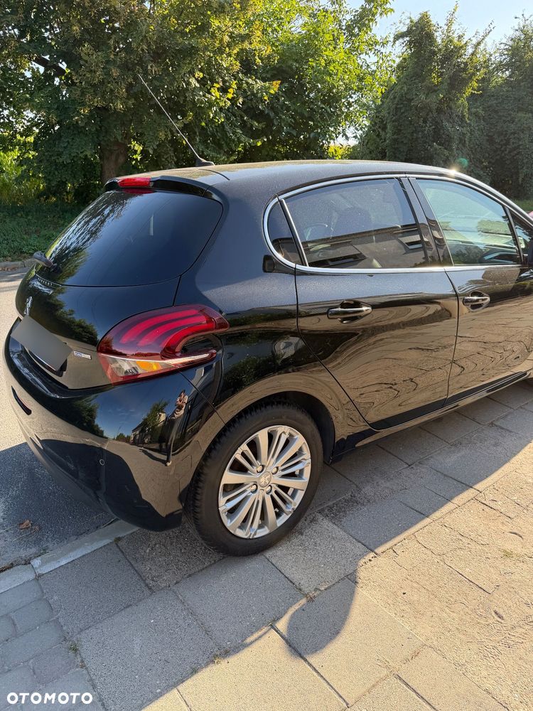 Peugeot 208 1.2 PureTech GPF Allure S&S - 10