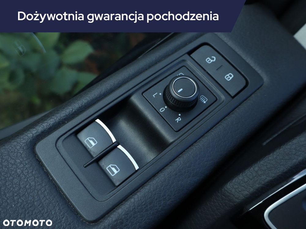 Volkswagen Multivan - 17