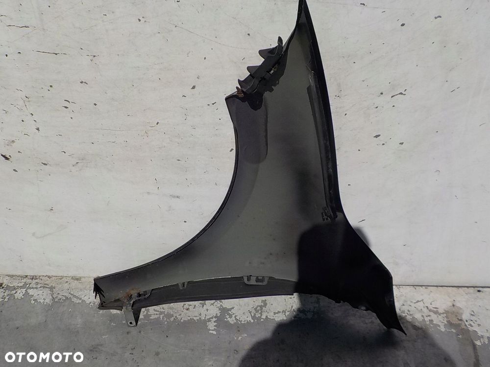 251 RENAULT MEGANE III BŁOTNIK PRAWY PRZÓD PRZEDNI - 4