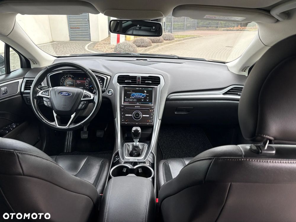 Ford Mondeo 1.6 TDCi ECOnetic Start-Stopp Titanium - 23