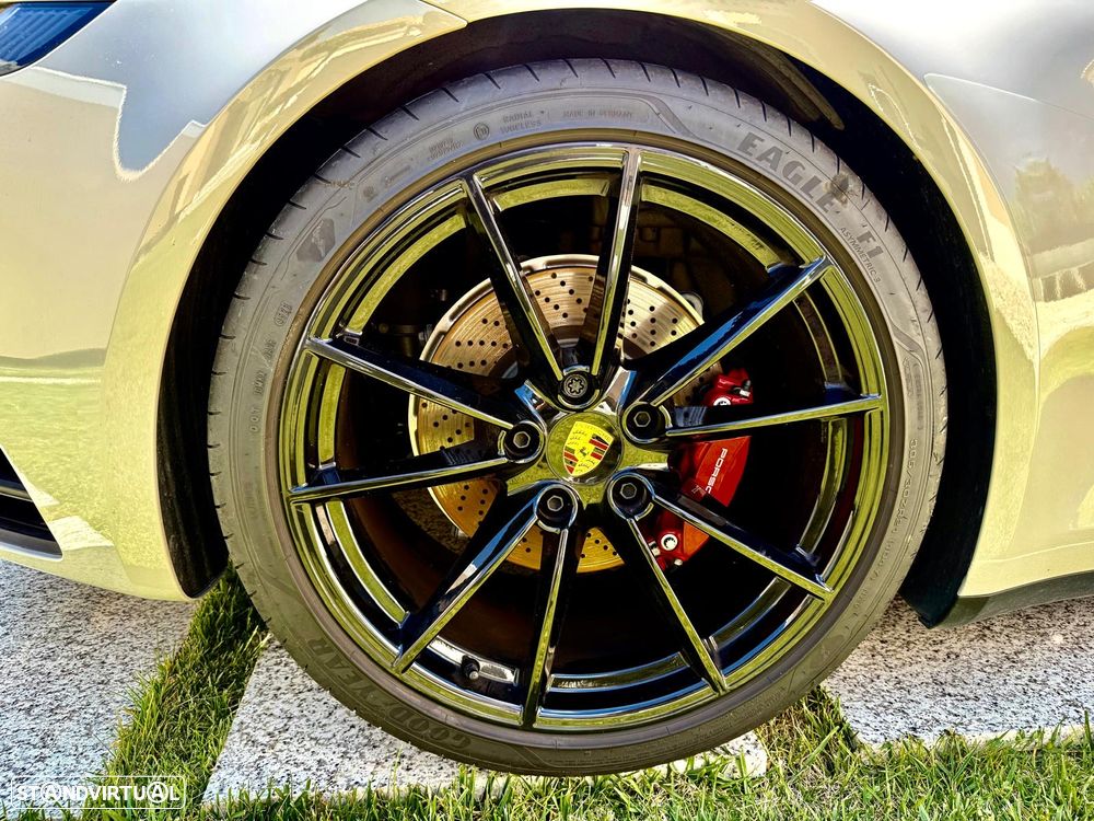 Porsche 911 (992) Carrera S - 10