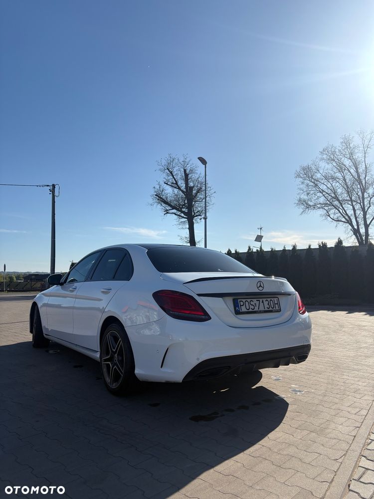 Mercedes-Benz Klasa C 220 d 9G-TRONIC AMG Line - 12