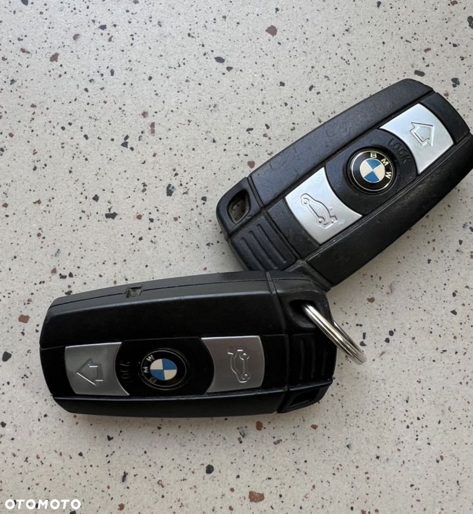 BMW Seria 5 520i - 23