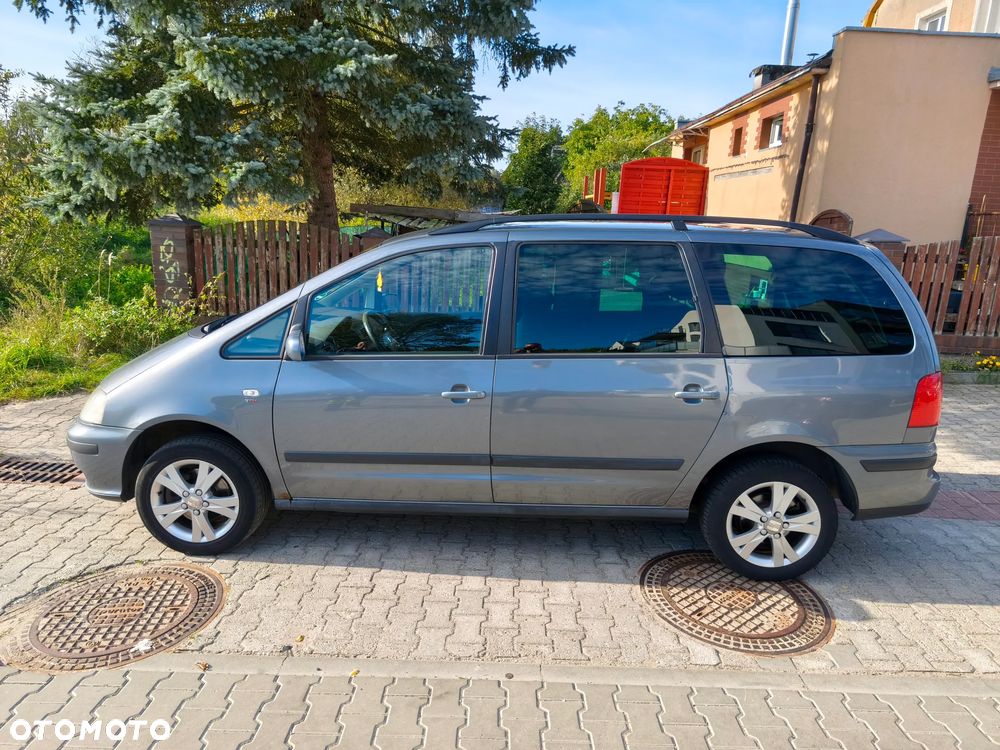 Seat Alhambra 2008 photo 5
