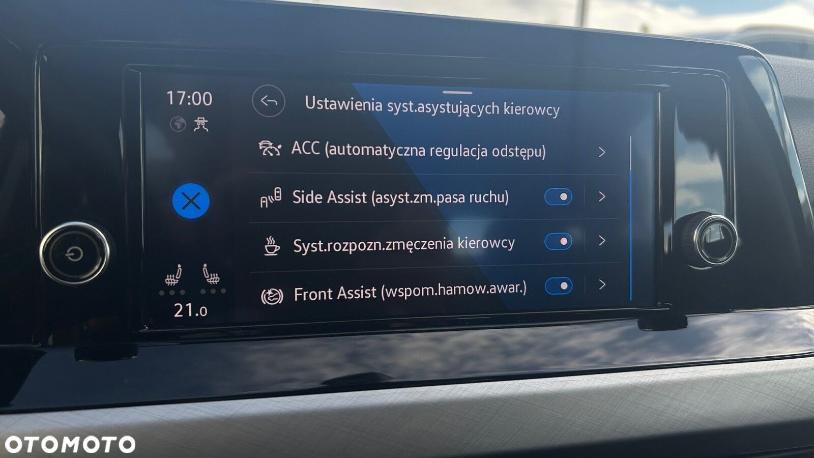 Volkswagen Golf VIII 1.5 TSI EVO Life - 21