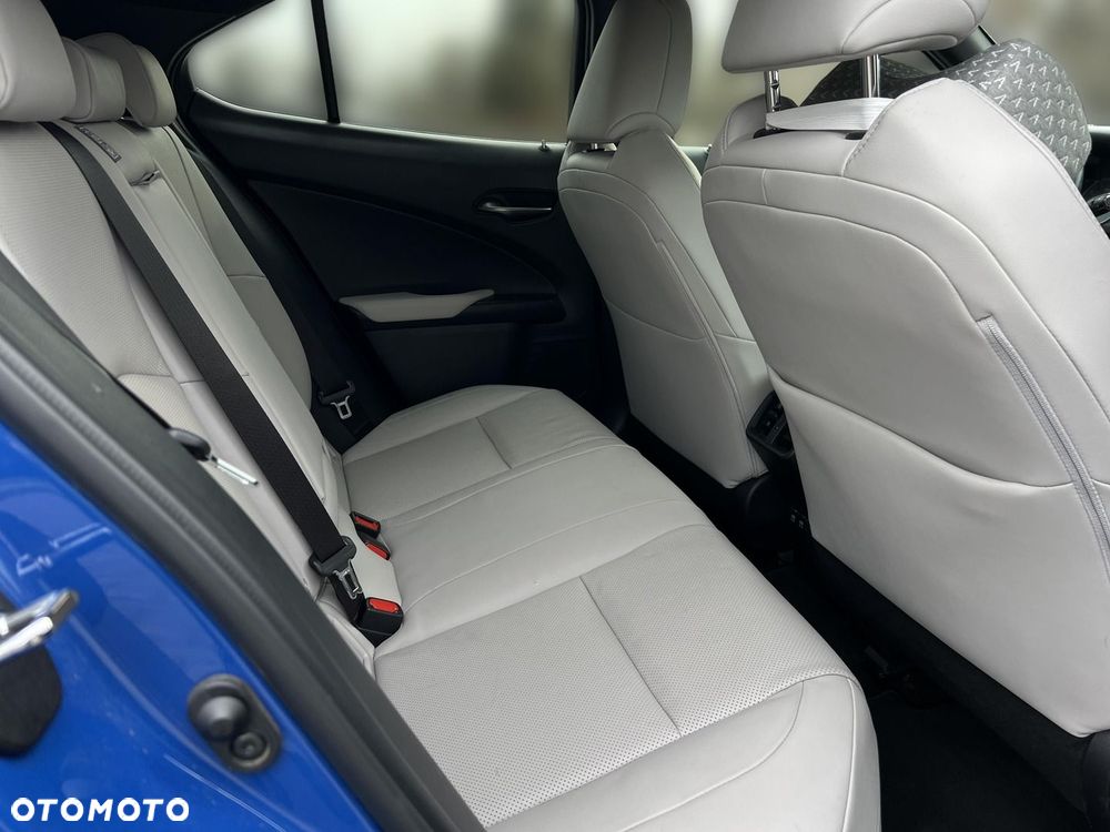 Lexus UX 200 Prestige 2WD - 16