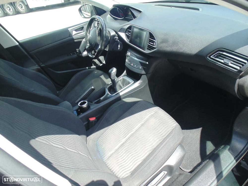 Peugeot 308 1.6 HDi Active - 19