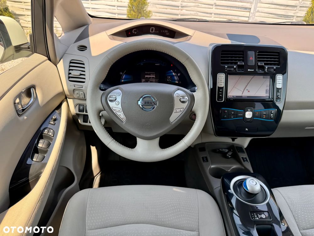 Nissan Leaf 24 kWh (ohne Batterie) Tekna - 6