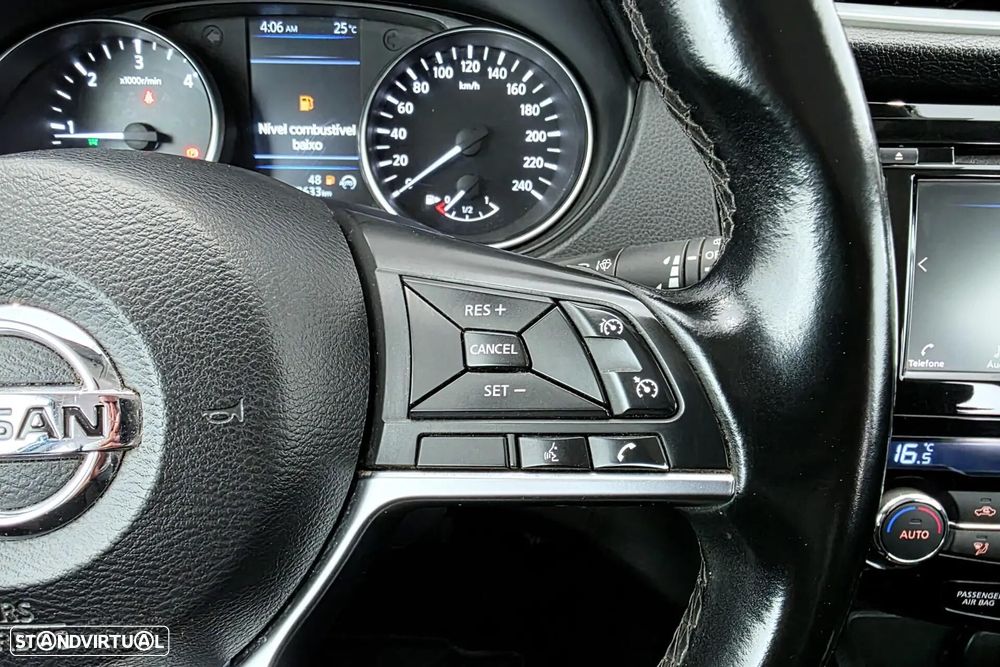 Nissan Qashqai 1.7 dCi N-Connecta - 15