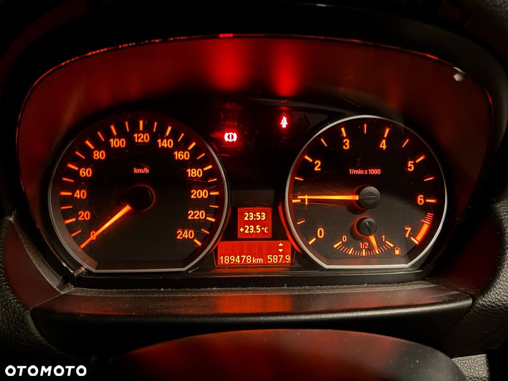 BMW Seria 1 - 18