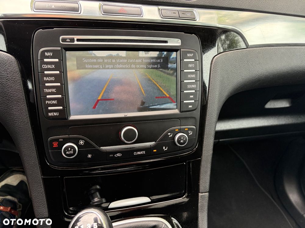Ford S-Max 2.0 TDCi DPF Champions Edition - 19