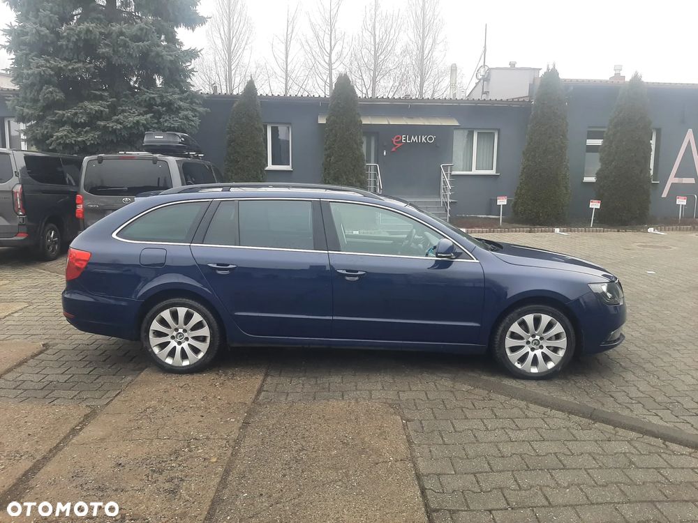 Skoda Superb 2.0 TDI Green tec 4x4 Elegance - 4