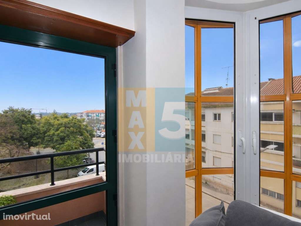 T3 com garagem, varandas e arrecadação - Centro Tomar - Grande imagem: 4/41