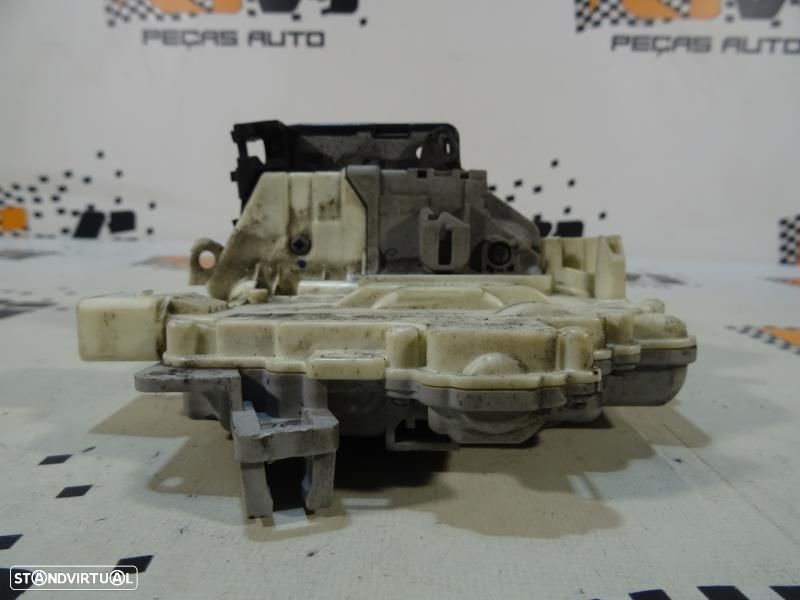 Fecho Da Porta Frente Direita Volkswagen Passat (3C2)  3C2837016a / 3C - 6