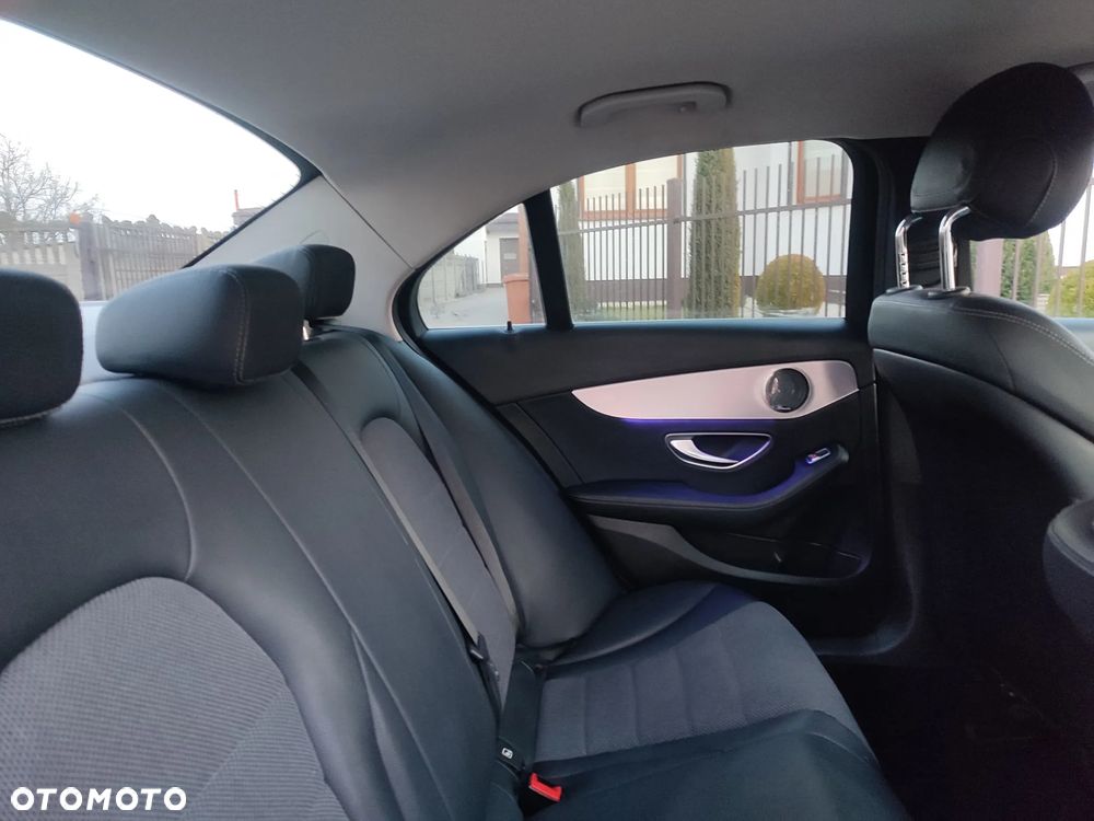 Mercedes-Benz Klasa C - 31