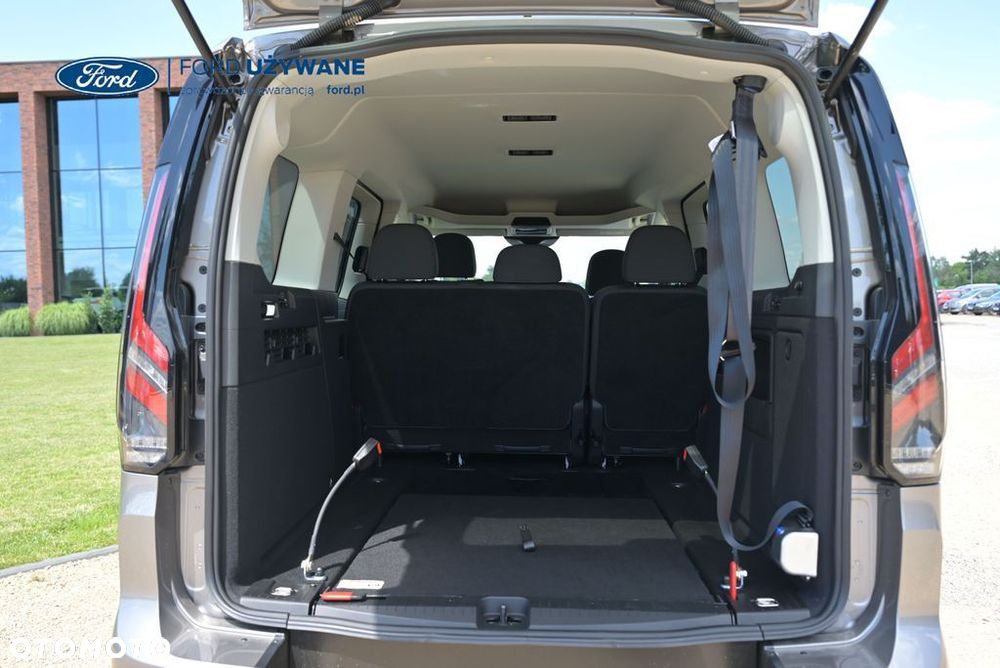 Ford Tourneo Connect Grand 2.0 EcoBlue Titanium - 24