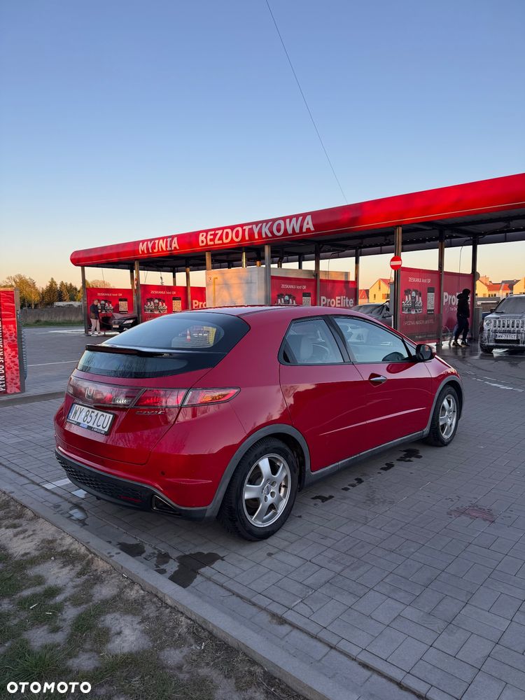 Honda Civic 1.8 Comfort - 4