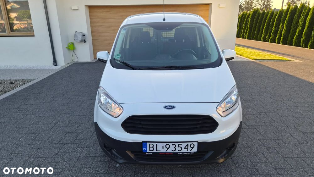 Ford Transit Courier - 4