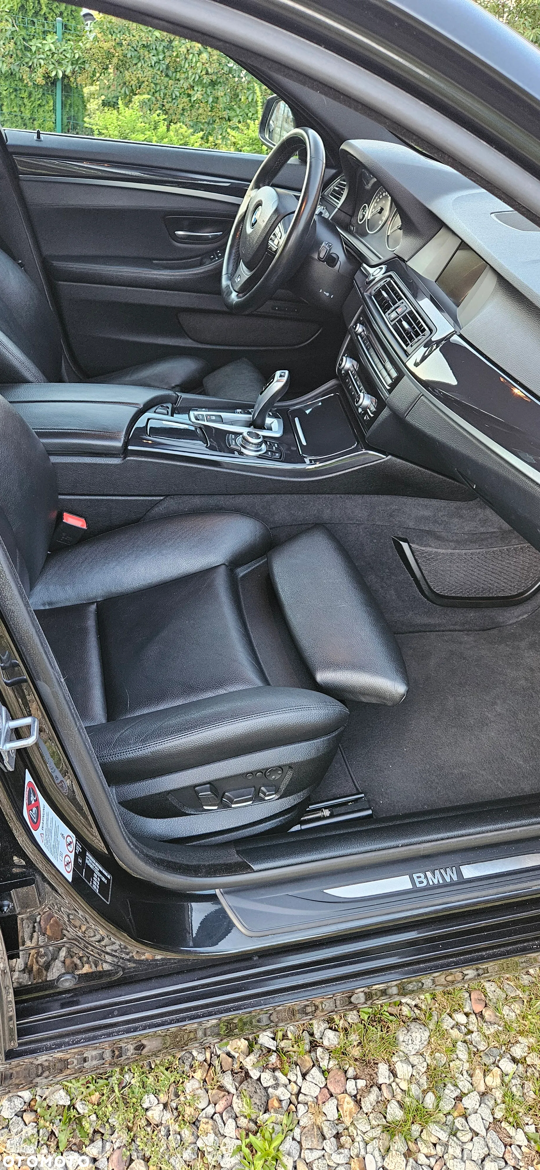 BMW Seria 5 520d - 27