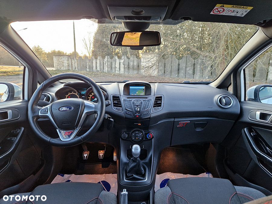 Ford Fiesta 1.0 EcoBoost S&S ST-LINE - 8