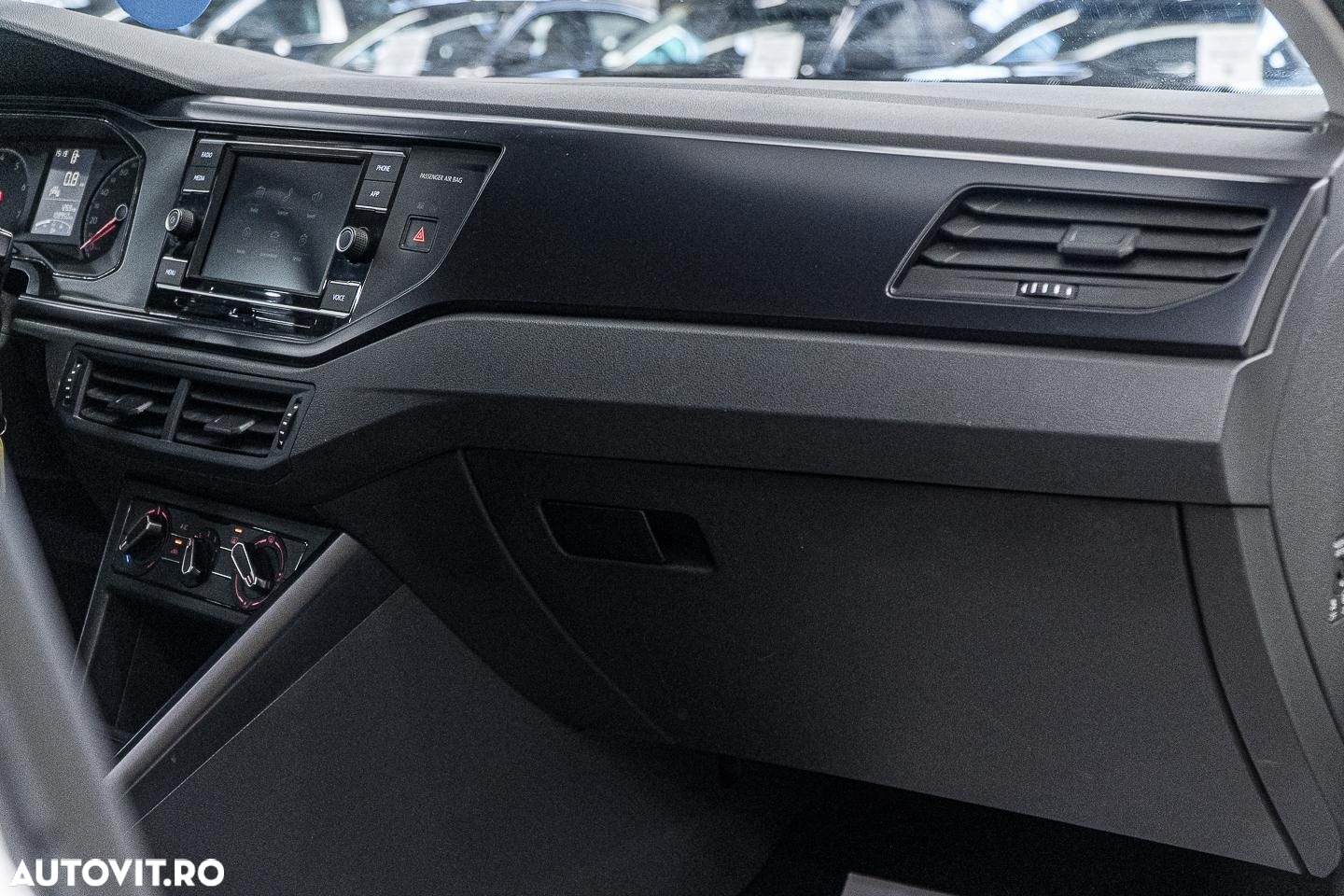 Volkswagen Polo 1.0 ACTIVE - 39