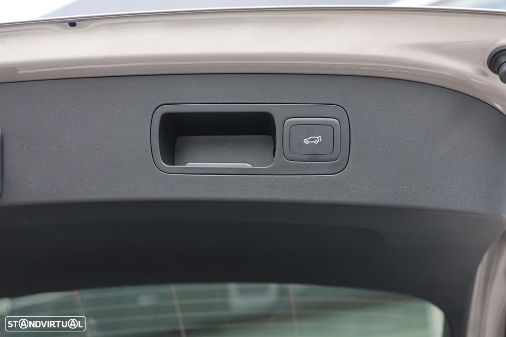 MG MGS9 1.5 L Luxury - 5