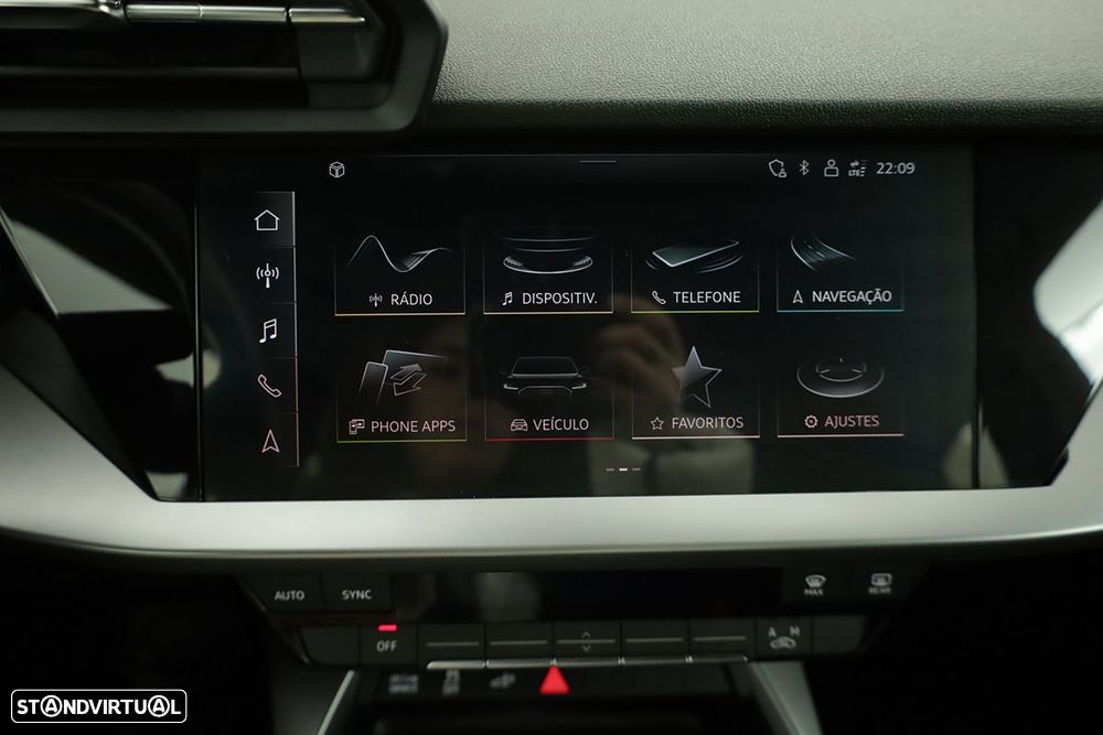 Audi A3 Sportback 45 TFSIe S line - 10