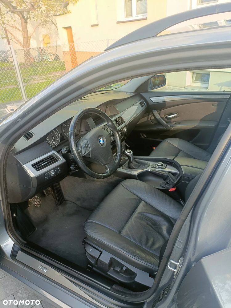 BMW Seria 5 520d - 15