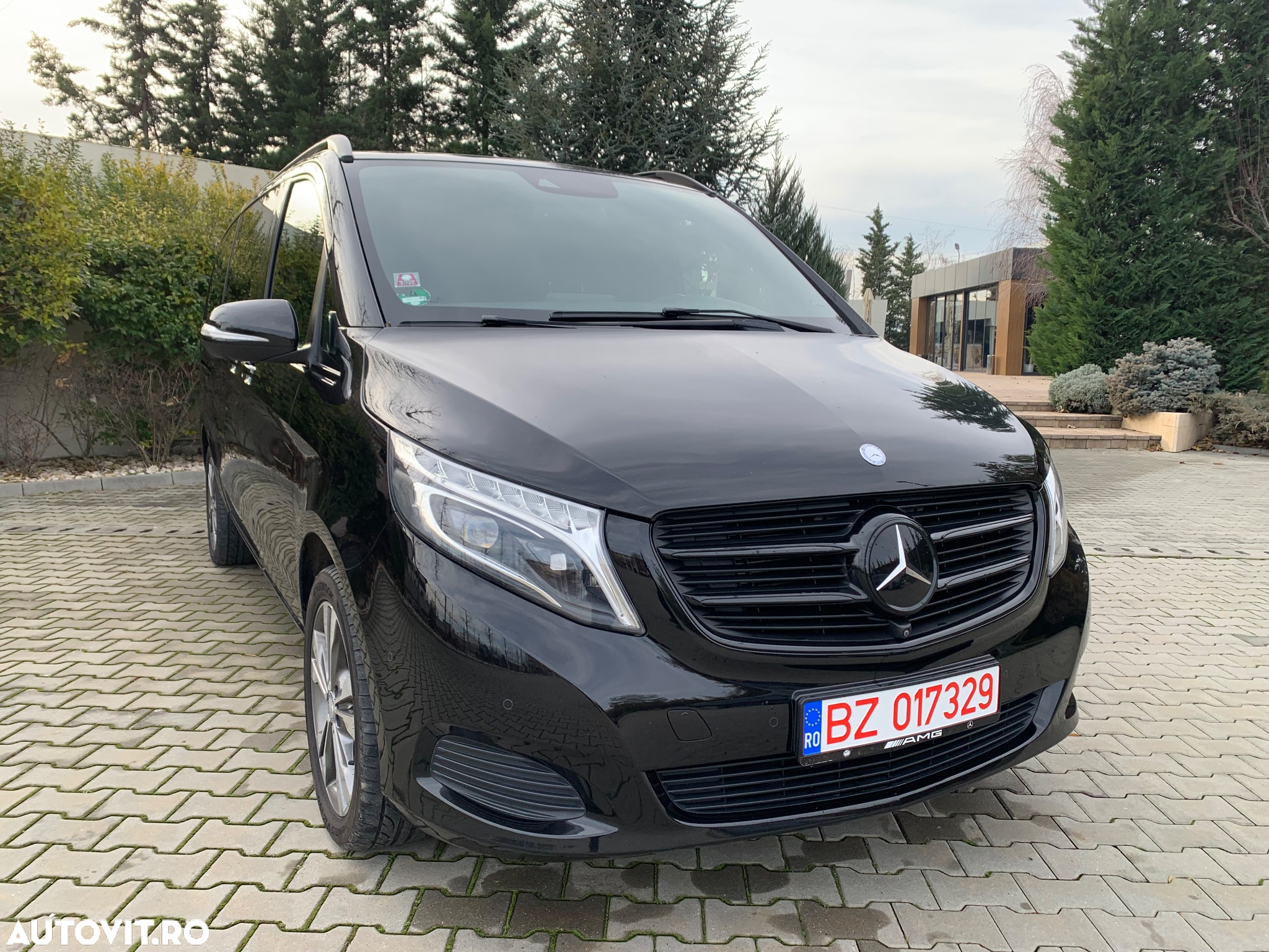 Mercedes-Benz V 250 (BlueTEC) d extralang 7G-TRONIC Avantgarde Edition - 2