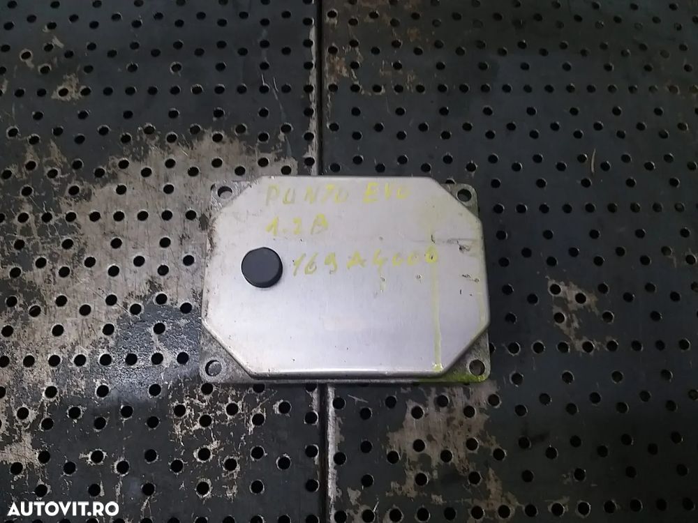 Ecu calculator motor 1.2 b fiat grande punto 199 iaw 5sf9a8d419 51899832 - 2