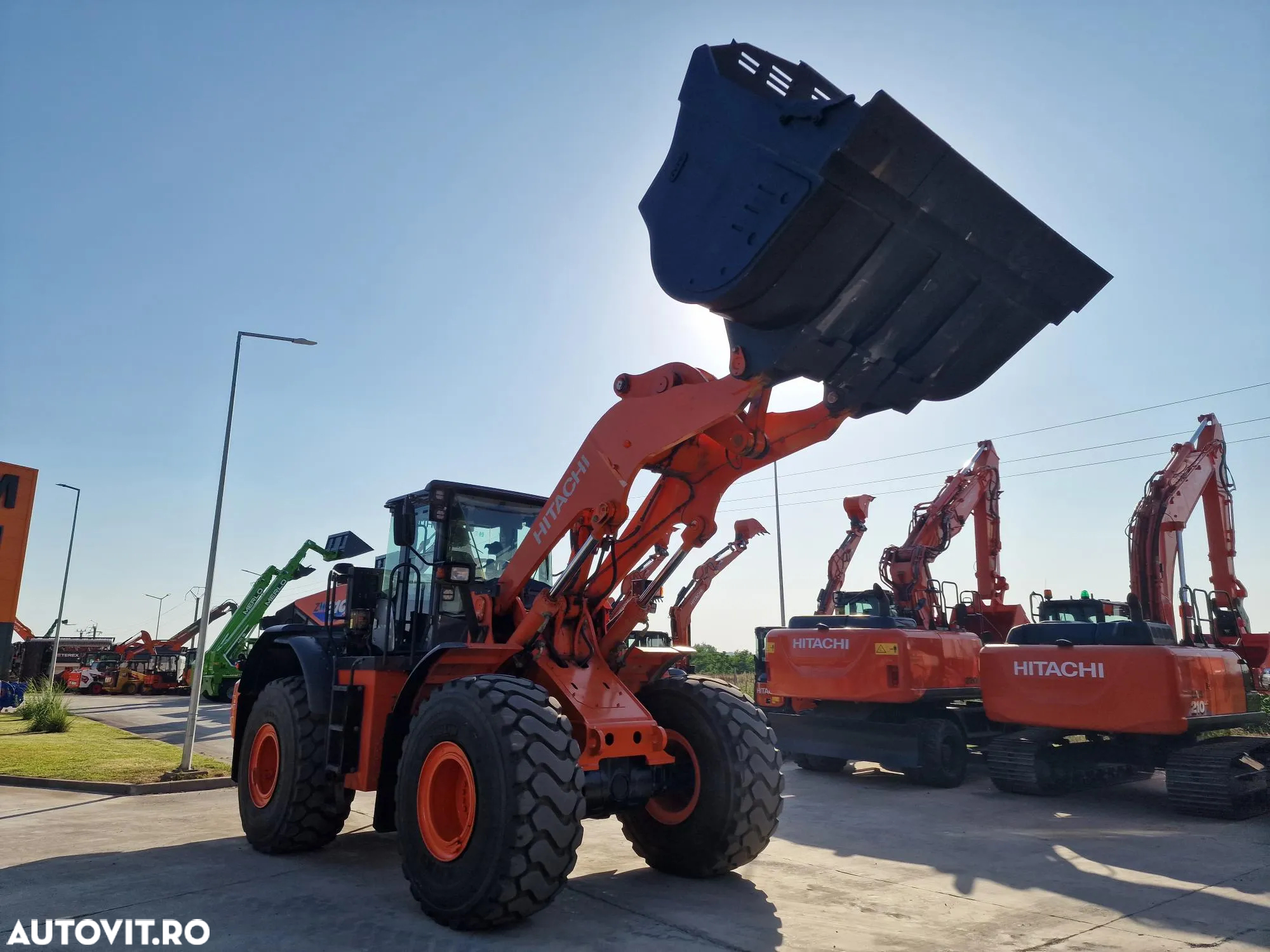 Hitachi ZW310-6, cupa NOUA 5mc, anv MICHELIN 80% ok-99.900 eur+Tva, virare JOYSTICK, gresare automata, camera spate mers masalier, consum 14l/h, produs in Japonia, posibilitate leasing 4 ani-PROMOTIE 99.900 EUR+Tva - 24