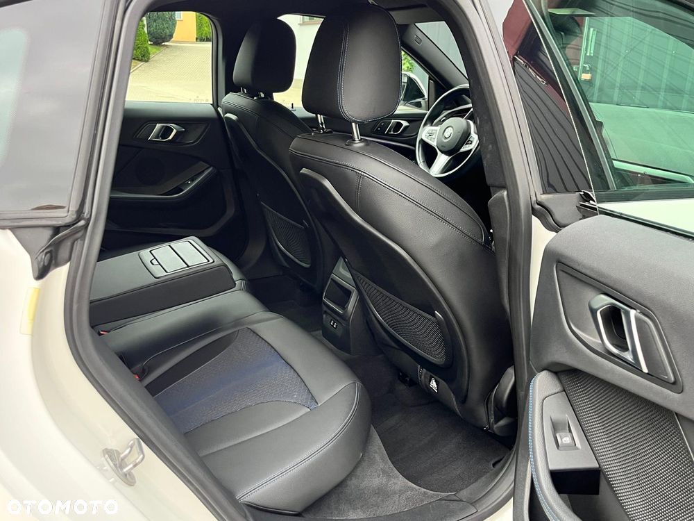 BMW Seria 2 218i M Sport sport - 25