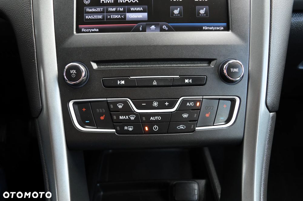 Ford Mondeo 1.6 TDCi Platinium X Plus (Titanium) - 19