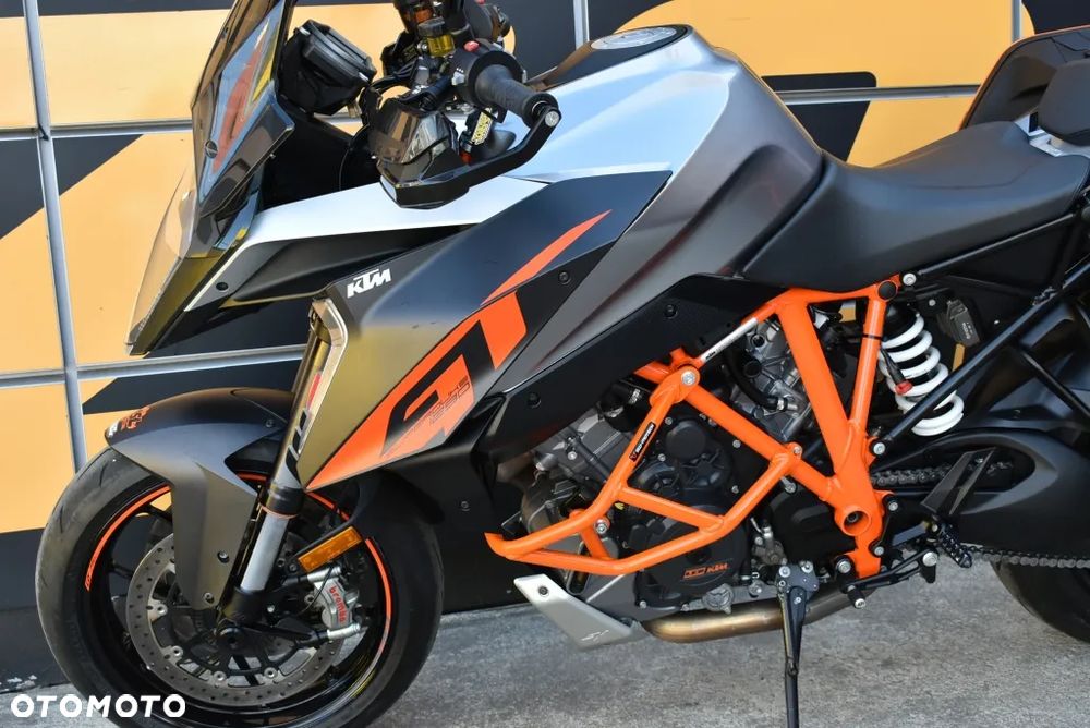 KTM Super Duke - 10