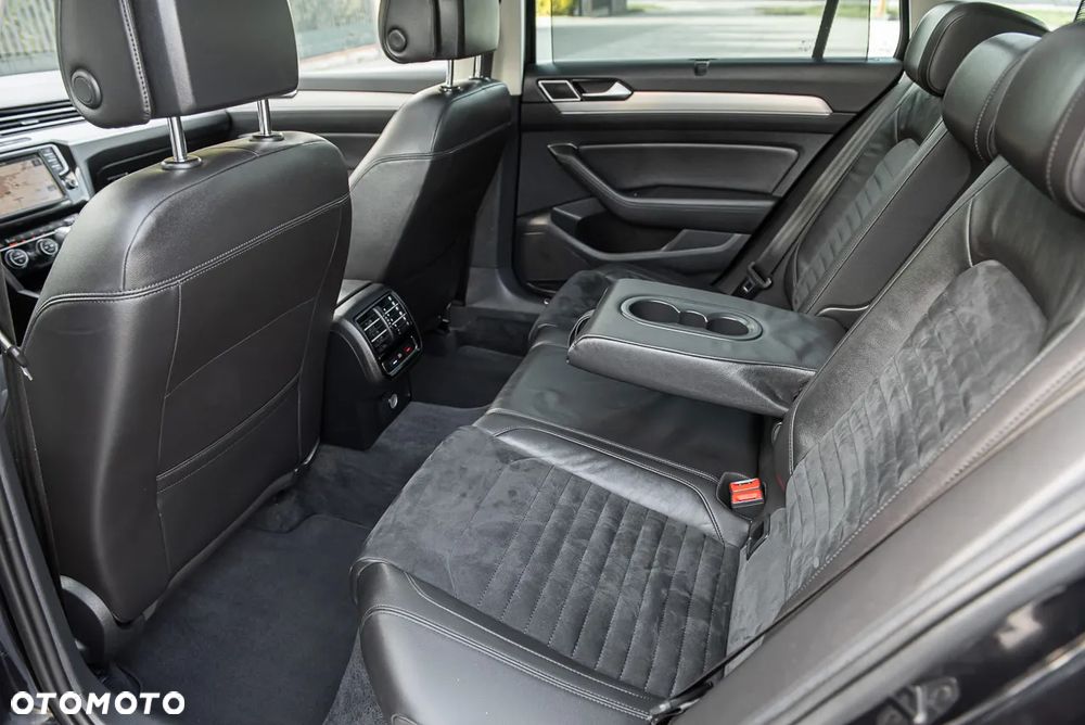 Volkswagen Passat Variant - 25