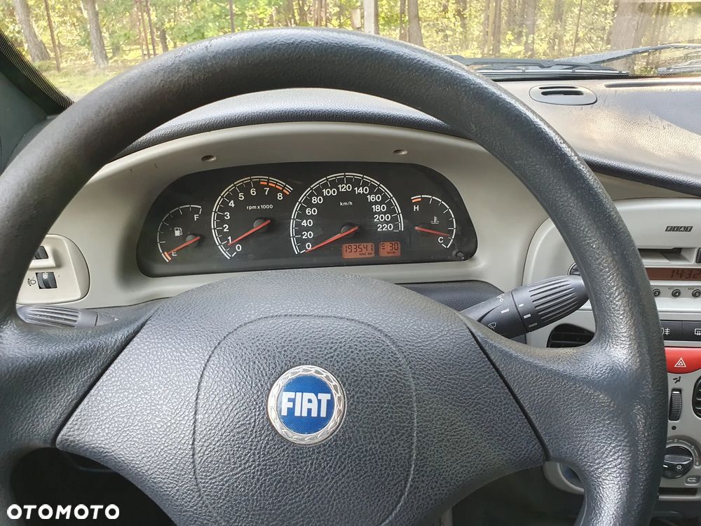 Fiat Albea 1.2 16V Platinum - 7
