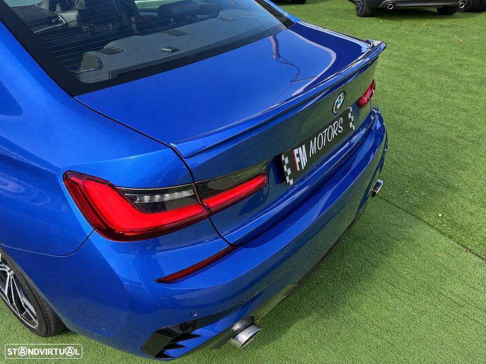 BMW 330 i Pack M Auto - 8