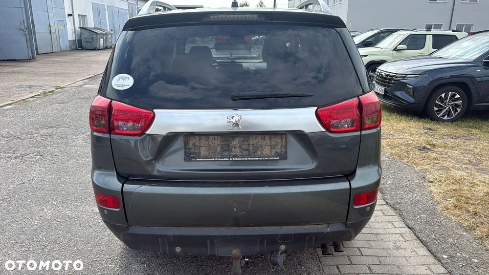 Peugeot 4007 - 5