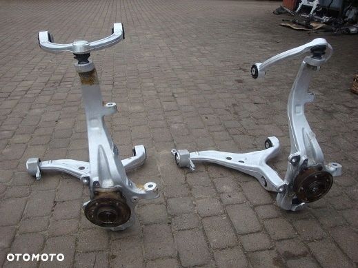 ZWROTNICA PRZEDNIA LEWA PRAWA WAHACZ DOLNY MERCEDES W166 W292 ML GL GLE . - 1