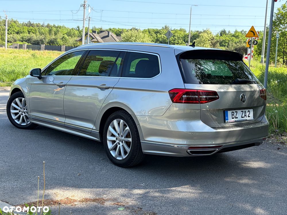Volkswagen Passat Variant 2.0 TDI DSG (BlueMotion Technology) Highline - 31